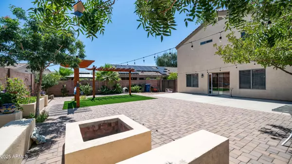 13040 W LISBON Lane, El Mirage, AZ 85335