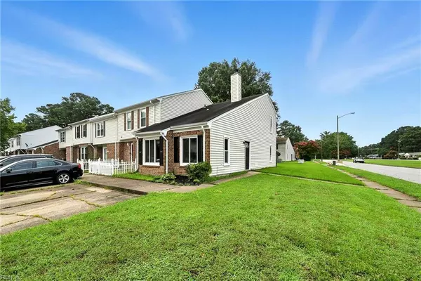 5653 Trafalgar ARCH, Portsmouth, VA 23703