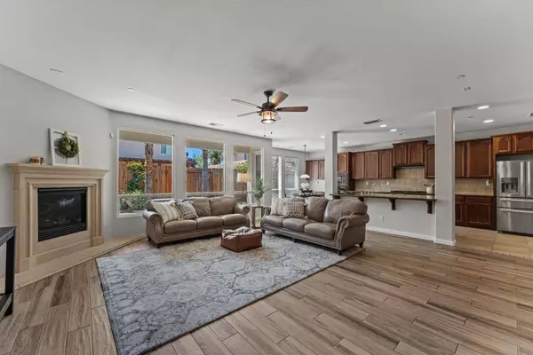 1308 Earlham Ln, Lincoln, CA 95648