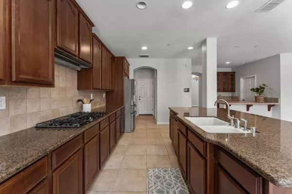 1308 Earlham Ln, Lincoln, CA 95648