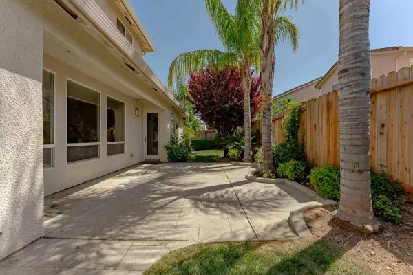 1308 Earlham Ln, Lincoln, CA 95648