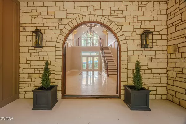 431 Thomas Loop RD, Sevierville, TN 37876