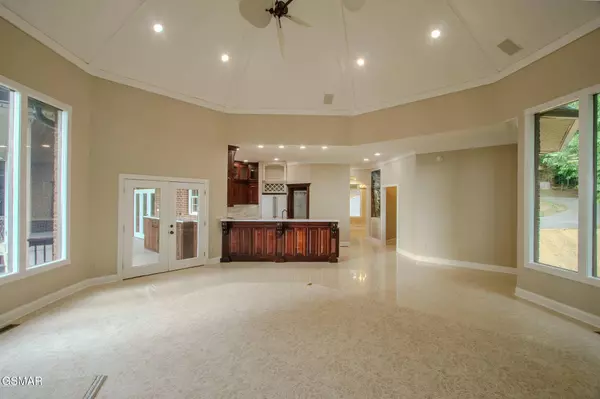 431 Thomas Loop RD, Sevierville, TN 37876