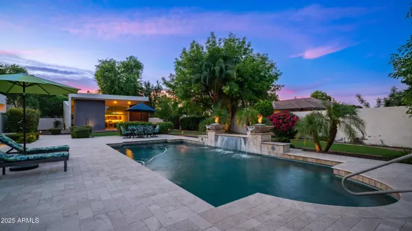 7467 S RITA Lane, Tempe, AZ 85283