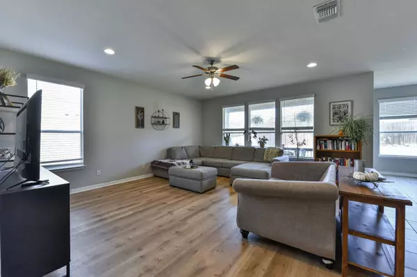 815 Olive Lane, Harker Heights, TX 76548