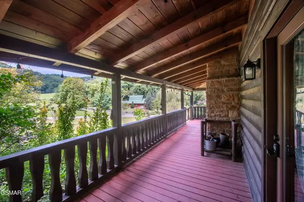 4105 Burning Tree LN, Sevierville, TN 37862