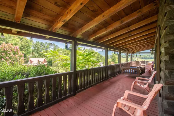 4105 Burning Tree LN, Sevierville, TN 37862