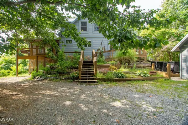 2729 Blue Springs WAY, Sevierville, TN 37862