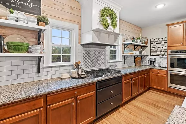 480 Sharpe Rd, Chappells, SC 29037