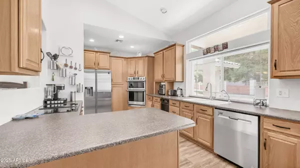 155 W PALOMINO Drive, Tempe, AZ 85284