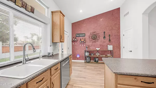 155 W PALOMINO Drive, Tempe, AZ 85284