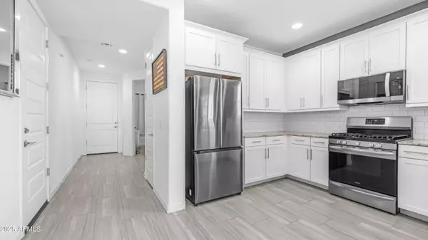 24721 N 171ST Avenue, Surprise, AZ 85387