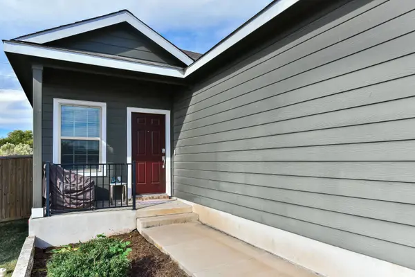 848 Circle Way, Jarrell, TX 76537