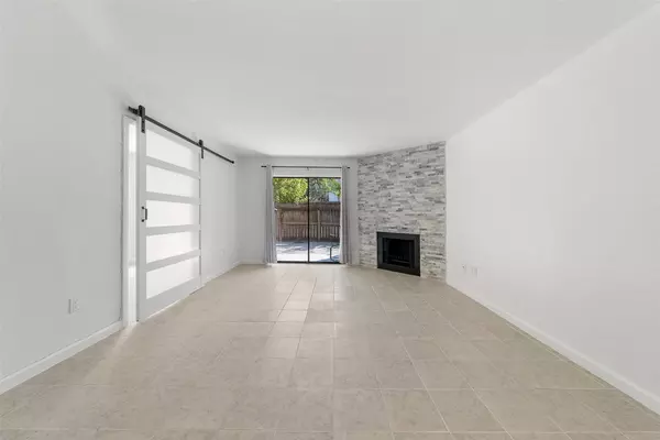 10075 Westpark DR #32, Houston, TX 77042