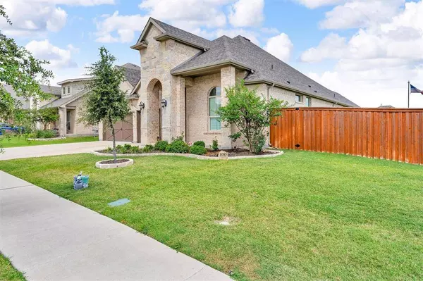 100 Welch Folly Lane, Aledo, TX 76008