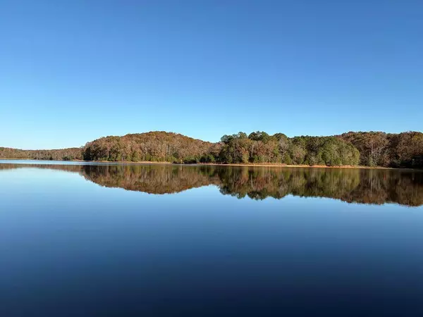 430 Charlies Creek Rd RD, Iva, SC 29655