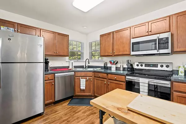 430 Charlies Creek Rd RD, Iva, SC 29655