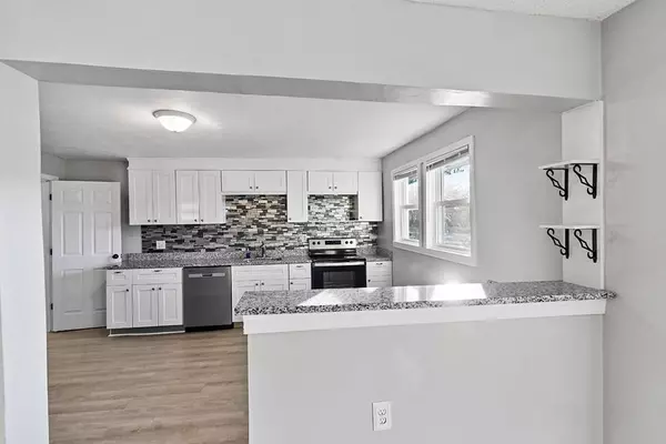 306 East Savannah St, Calhoun Falls, SC 29628