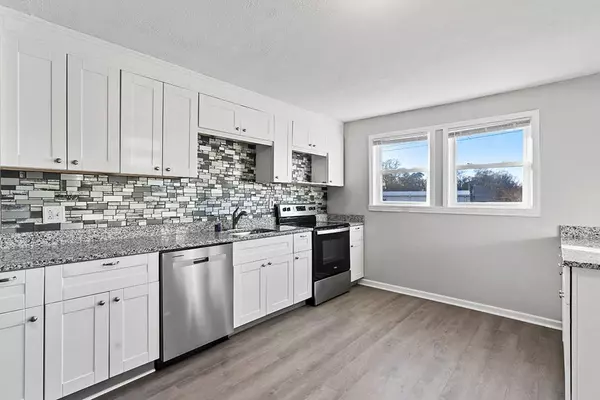 306 East Savannah St, Calhoun Falls, SC 29628