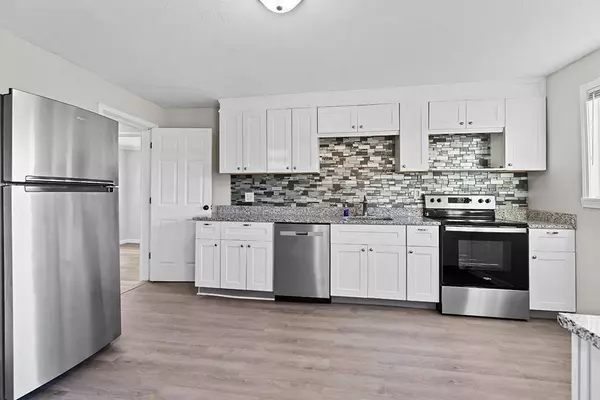 306 East Savannah St, Calhoun Falls, SC 29628