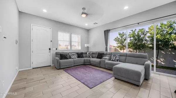 706 E BOCA RATON Road, Phoenix, AZ 85022