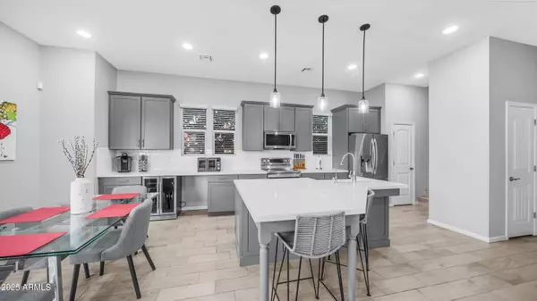 706 E BOCA RATON Road, Phoenix, AZ 85022