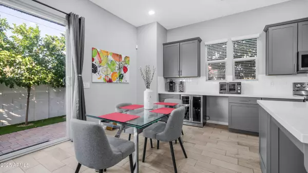 706 E BOCA RATON Road, Phoenix, AZ 85022