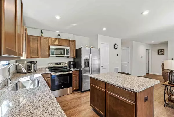 215 Highland Station DR, Clinton, SC 29325