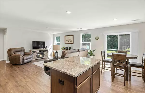 215 Highland Station DR, Clinton, SC 29325