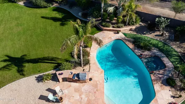 2540 W TULSA Street, Chandler, AZ 85224