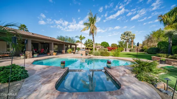 2540 W TULSA Street, Chandler, AZ 85224