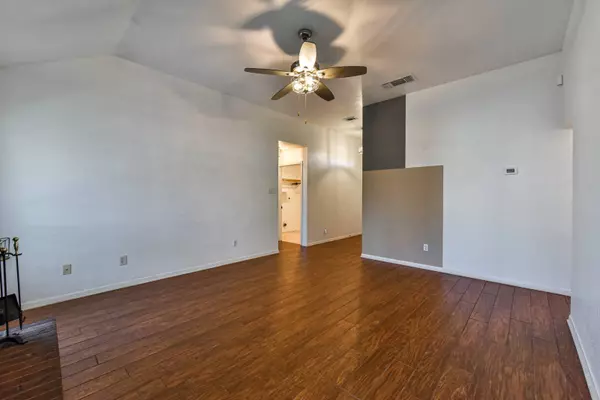 4909 Mikey Drive, Killeen, TX 76542