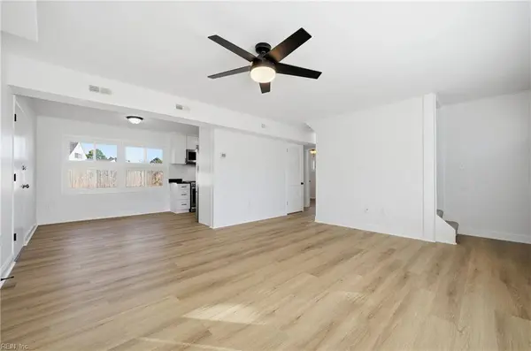 1728 S Lakeland DR, Norfolk, VA 23518