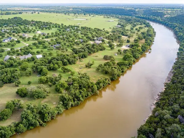 10096 Orchards Boulevard, Cleburne, TX 76033