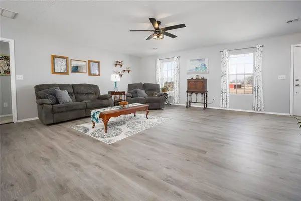 106 Cody RD, Earlsboro, OK 74840