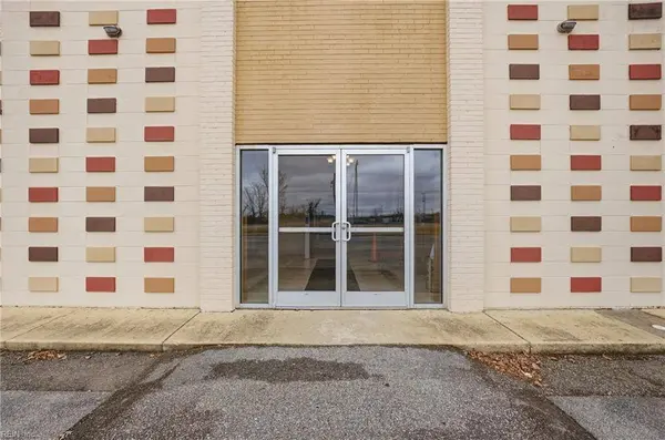 1367 Carrsville HWY, Franklin, VA 23851