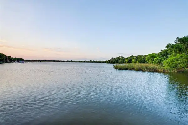 318 Boone Street, Alvarado, TX 76009