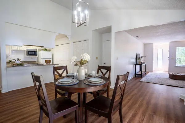 29 Dean WAY, Folsom, CA 95630