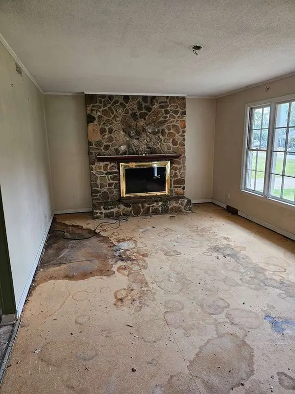 112 Anderson Dr, Greenwood, SC 29646