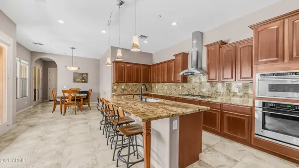 790 E SUNBURST Lane, Tempe, AZ 85284