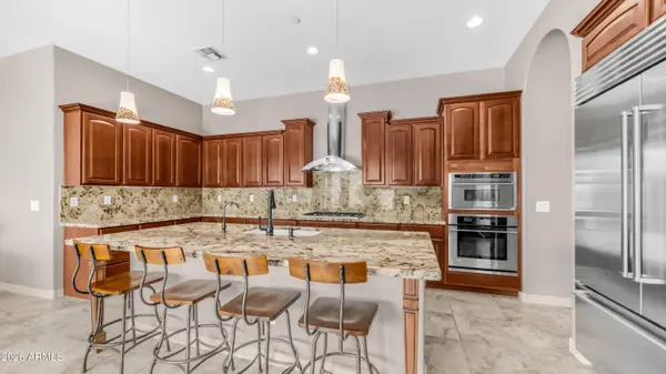 790 E SUNBURST Lane, Tempe, AZ 85284