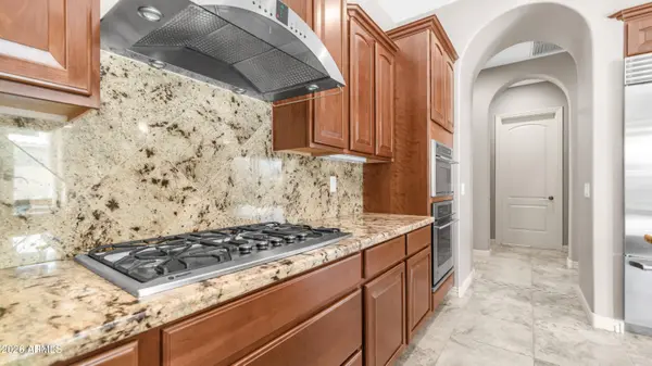 790 E SUNBURST Lane, Tempe, AZ 85284