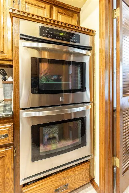 912 Carfax RD, Edmond, OK 73034