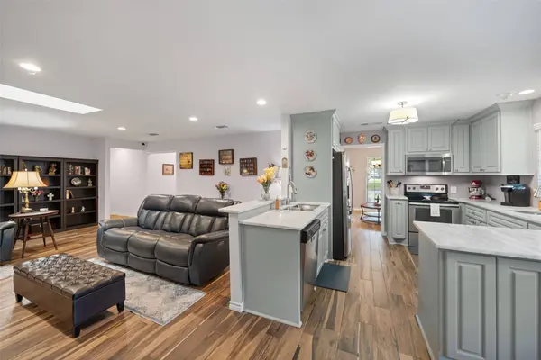 10710 Idlebrook DR, Houston, TX 77070