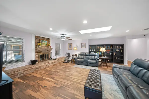 10710 Idlebrook DR, Houston, TX 77070