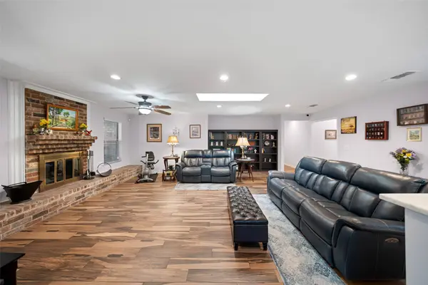 10710 Idlebrook DR, Houston, TX 77070