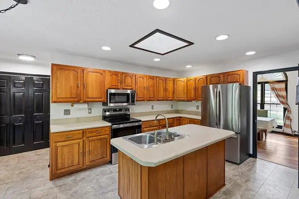 119 Pucketts Pointe Road, Greenwood, SC 29469