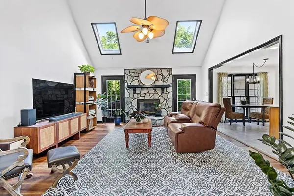119 Pucketts Pointe Road, Greenwood, SC 29469