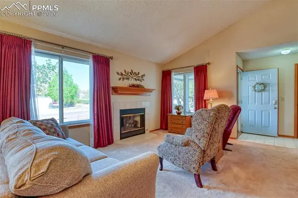 8611 Chancellor DR, Colorado Springs, CO 80920