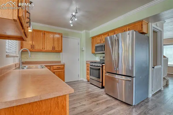 920 Binger DR, Colorado Springs, CO 80911